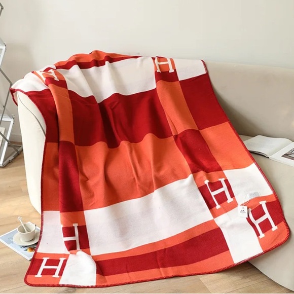 Hermès New Orange and Red Blanket NWOT